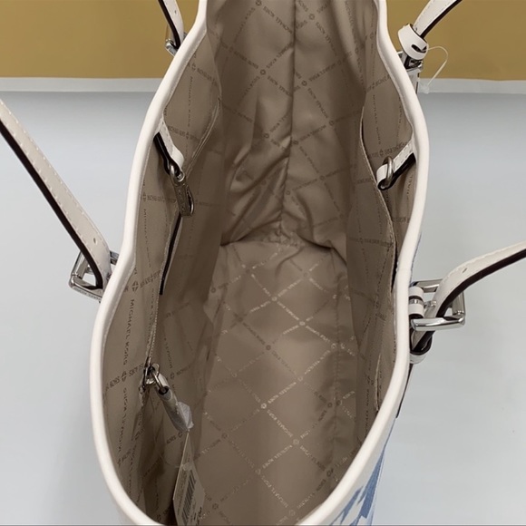 MICHAEL KORS MEDIUM CARRYALL TOTE PALE BLUE - Picture 6 of 15